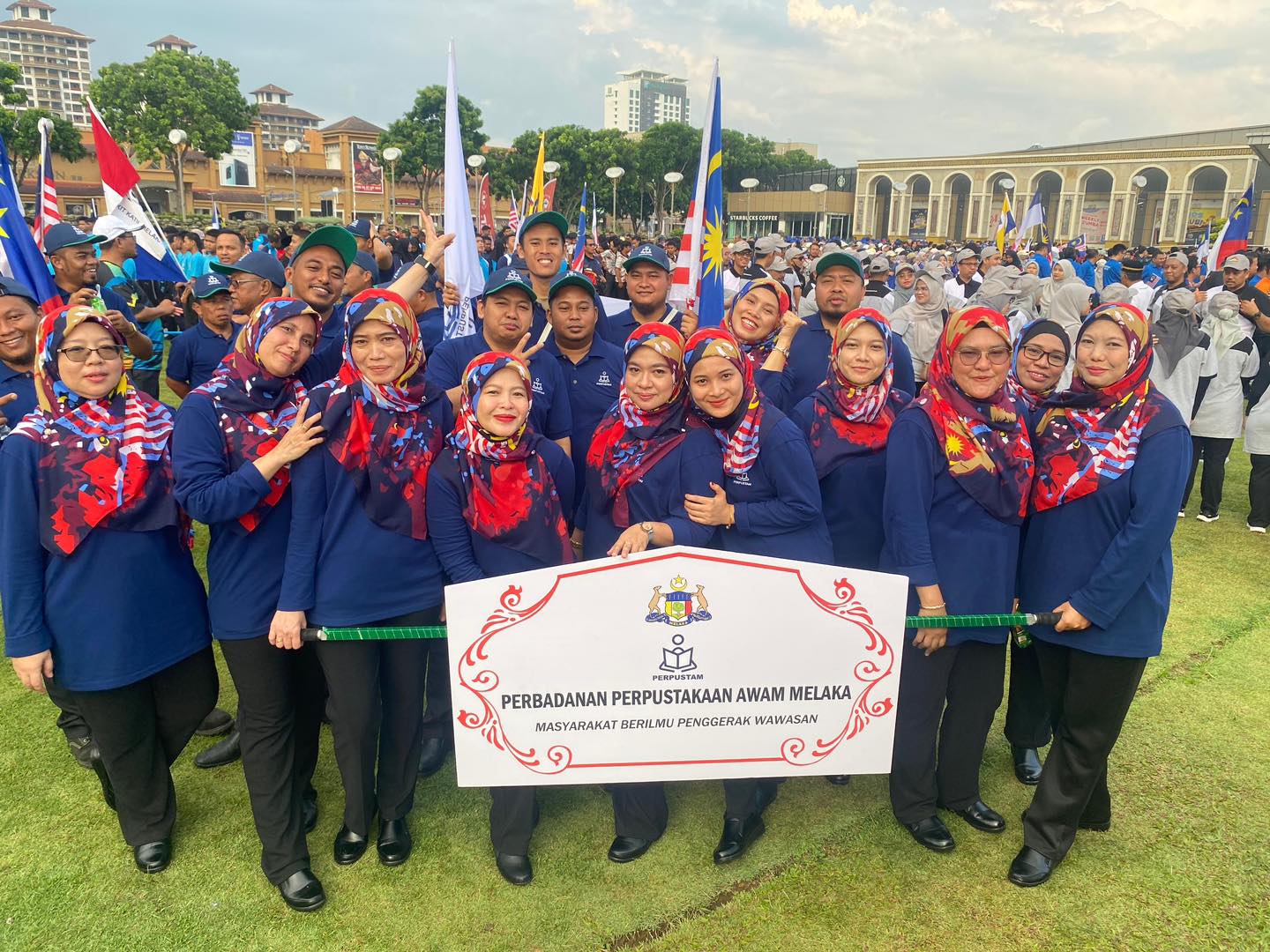 Raptai penuh perarakan Sambutan Hari Kebangsaan 2023 peringkat negeri Melaka 2