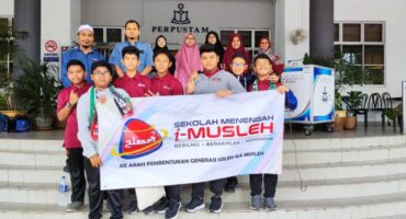 Lawatan sambil belajar dari Sekolah Menengah i-Musleh
