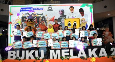 Pertandingan Mewarna Kategori Sekolah Rendah Tahap 15