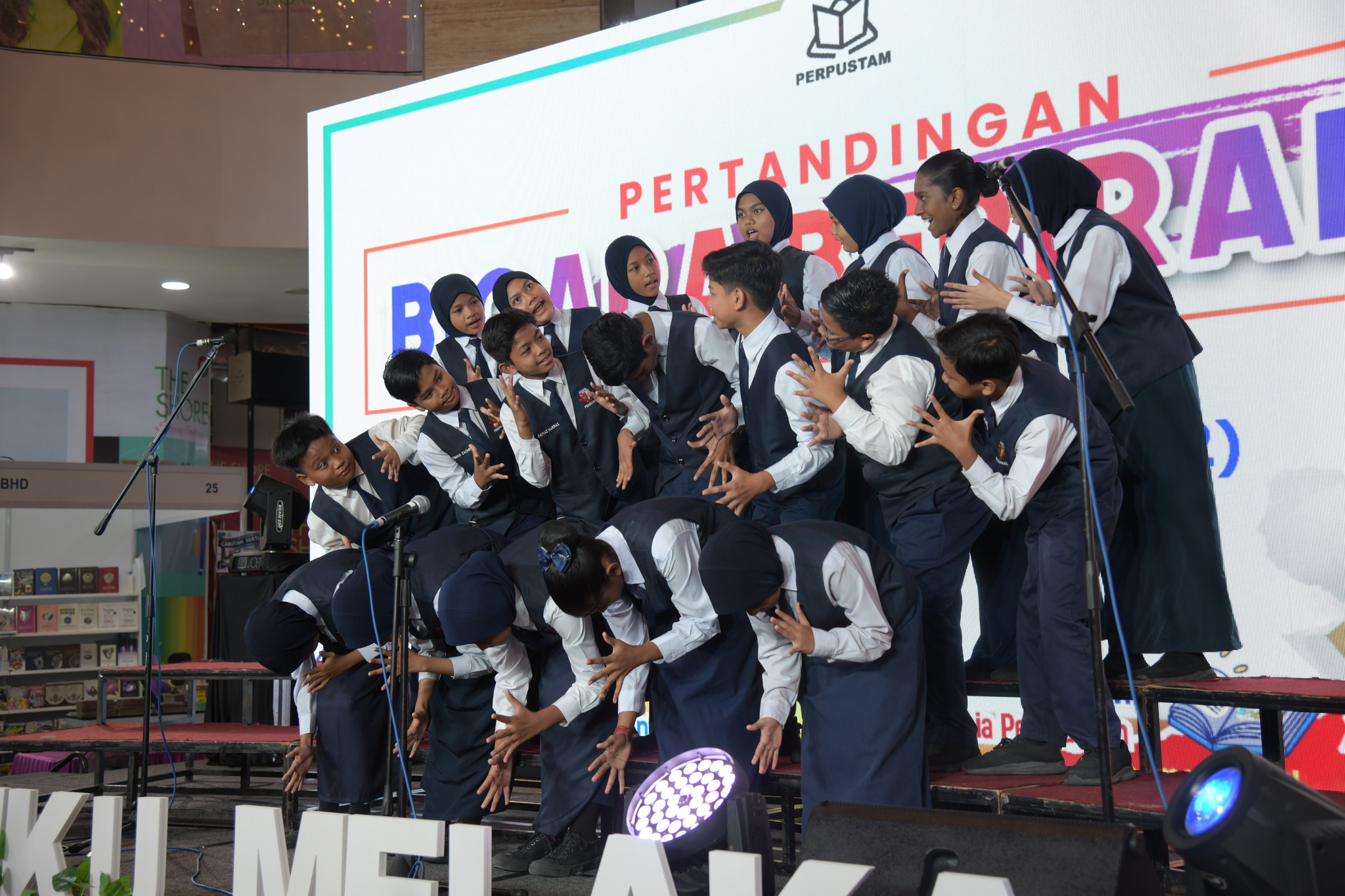 Pertandingan Bicara Berirama kategori Sekolah Rendah Tahap 23