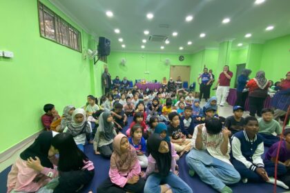 CUTI SEKOLAH : SEMAIKAN KASIH @PERPUSTAM 3