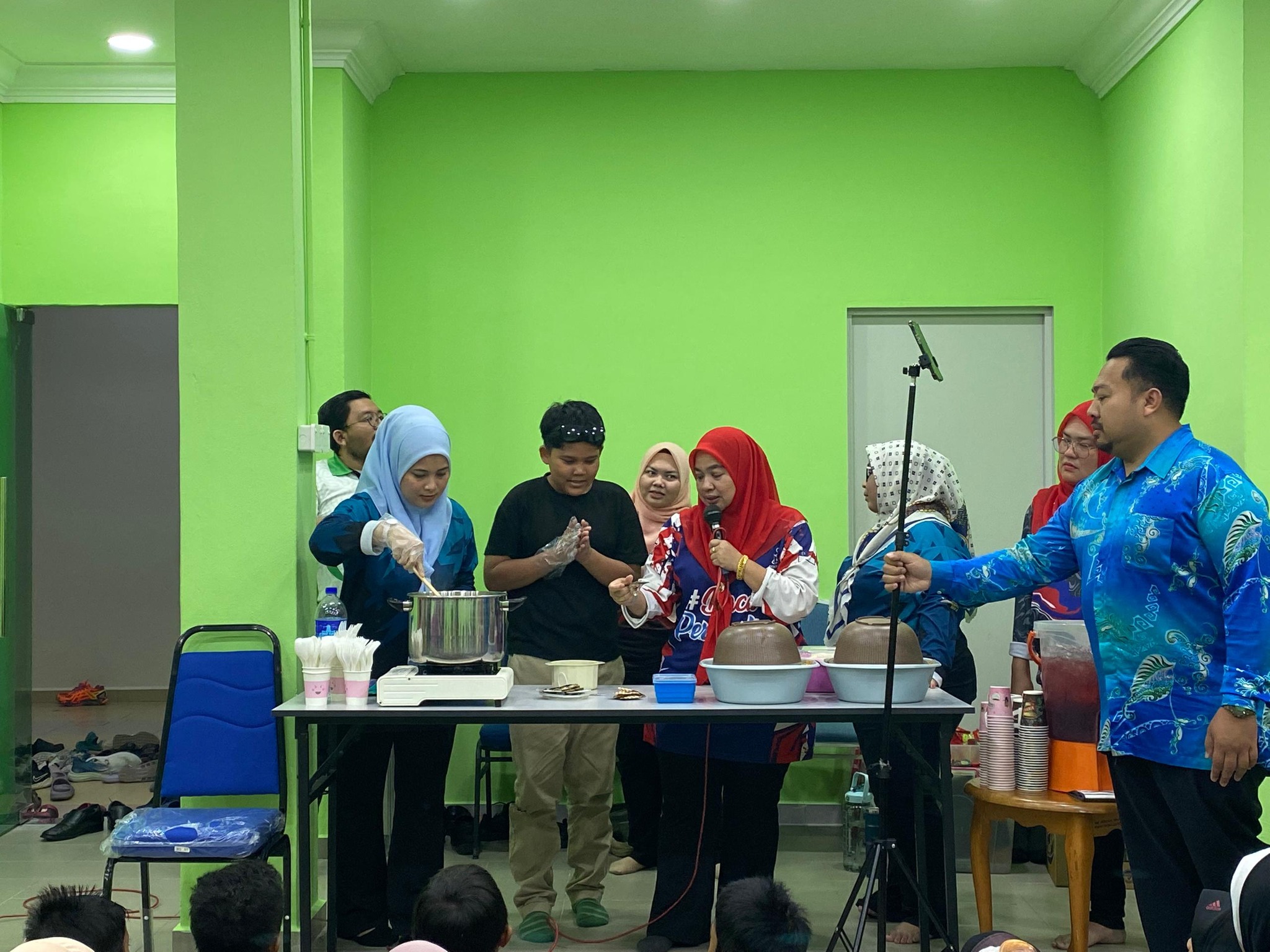 CUTI SEKOLAH : SEMAIKAN KASIH @PERPUSTAM 4 5