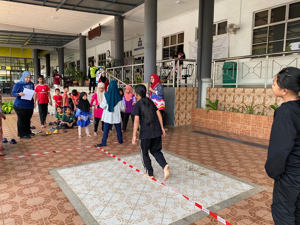 CUTI SEKOLAH : SEMAIKAN KASIH @PERPUSTAM 17 3