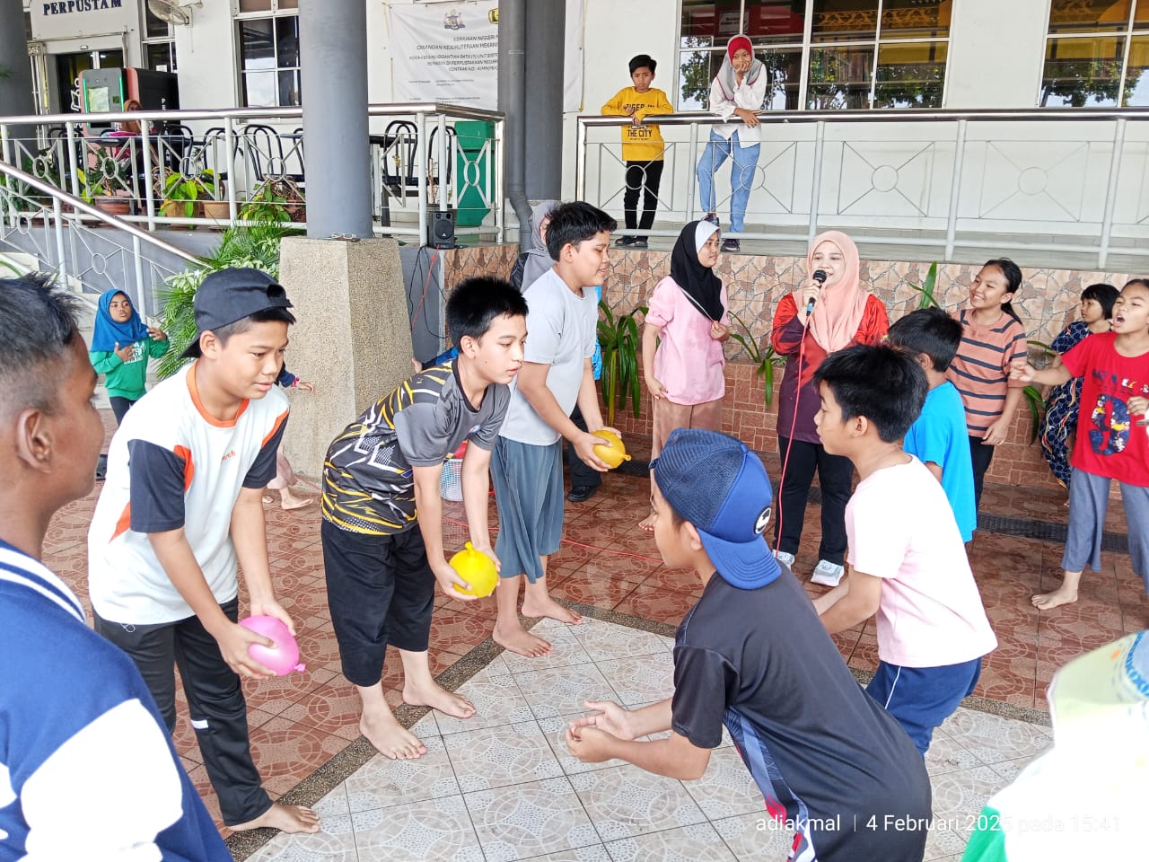 CUTI SEKOLAH : SEMAIKAN KASIH @PERPUSTAM 10 3
