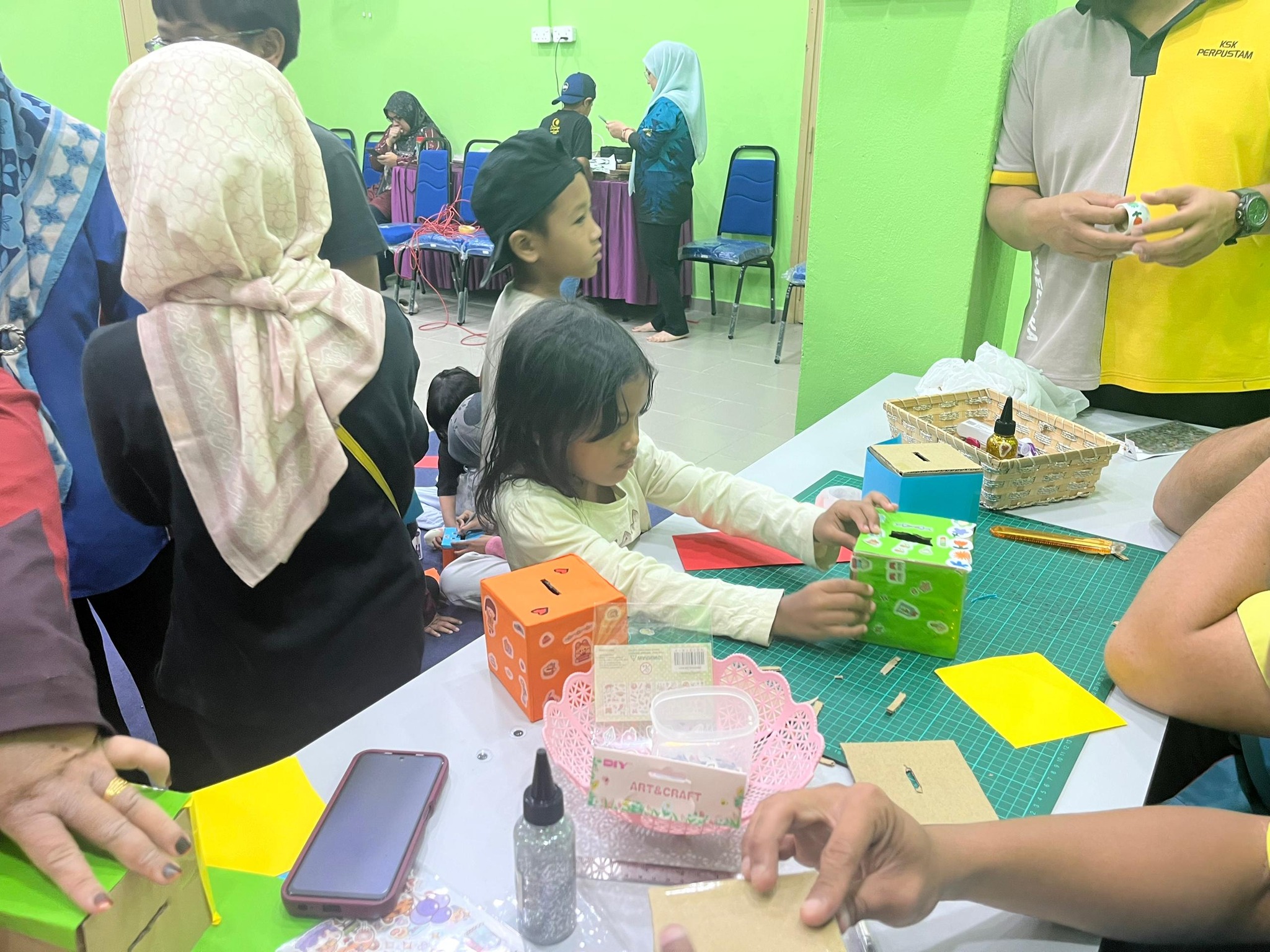 CUTI SEKOLAH : SEMAIKAN KASIH @PERPUSTAM 11 3