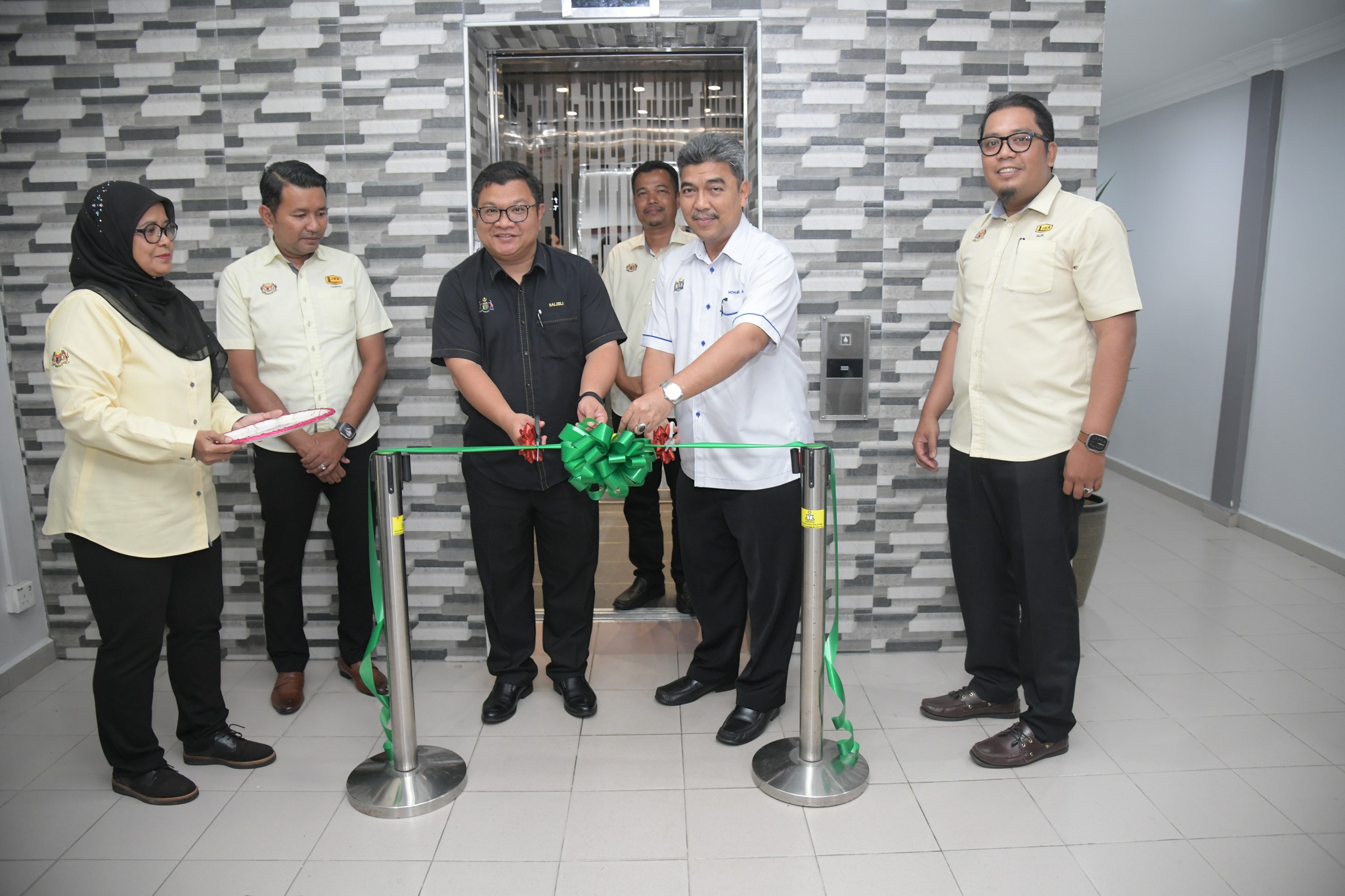 Majlis Penyerahan Projek Kerja-kerja Penggantian Satu (1) Unit Sistem Lif dan Lain-lain Kerja Berkaitan 3