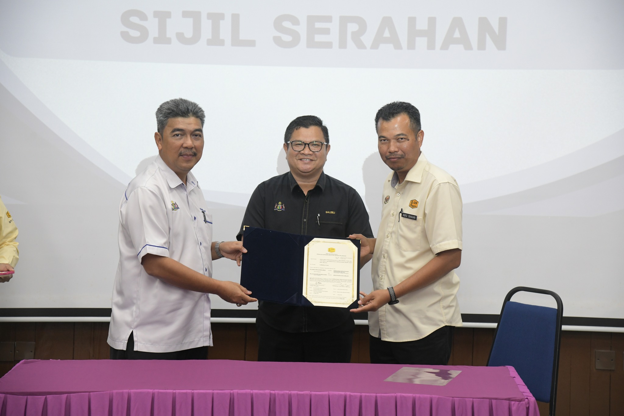Majlis Penyerahan Projek Kerja-kerja Penggantian Satu (1) Unit Sistem Lif dan Lain-lain Kerja Berkaitan 5