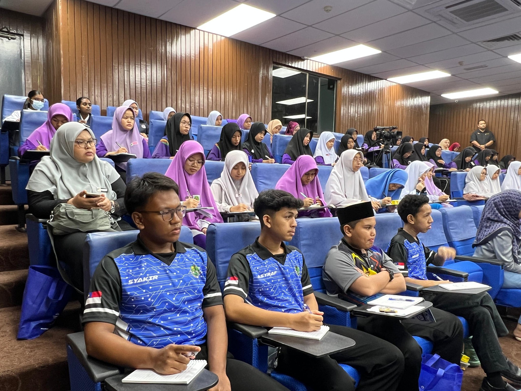 Bicara Bedah Buku 2