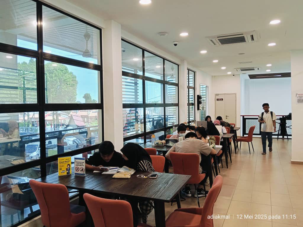 Perpustakaan Digital Melaka pada Hari Wesak 6