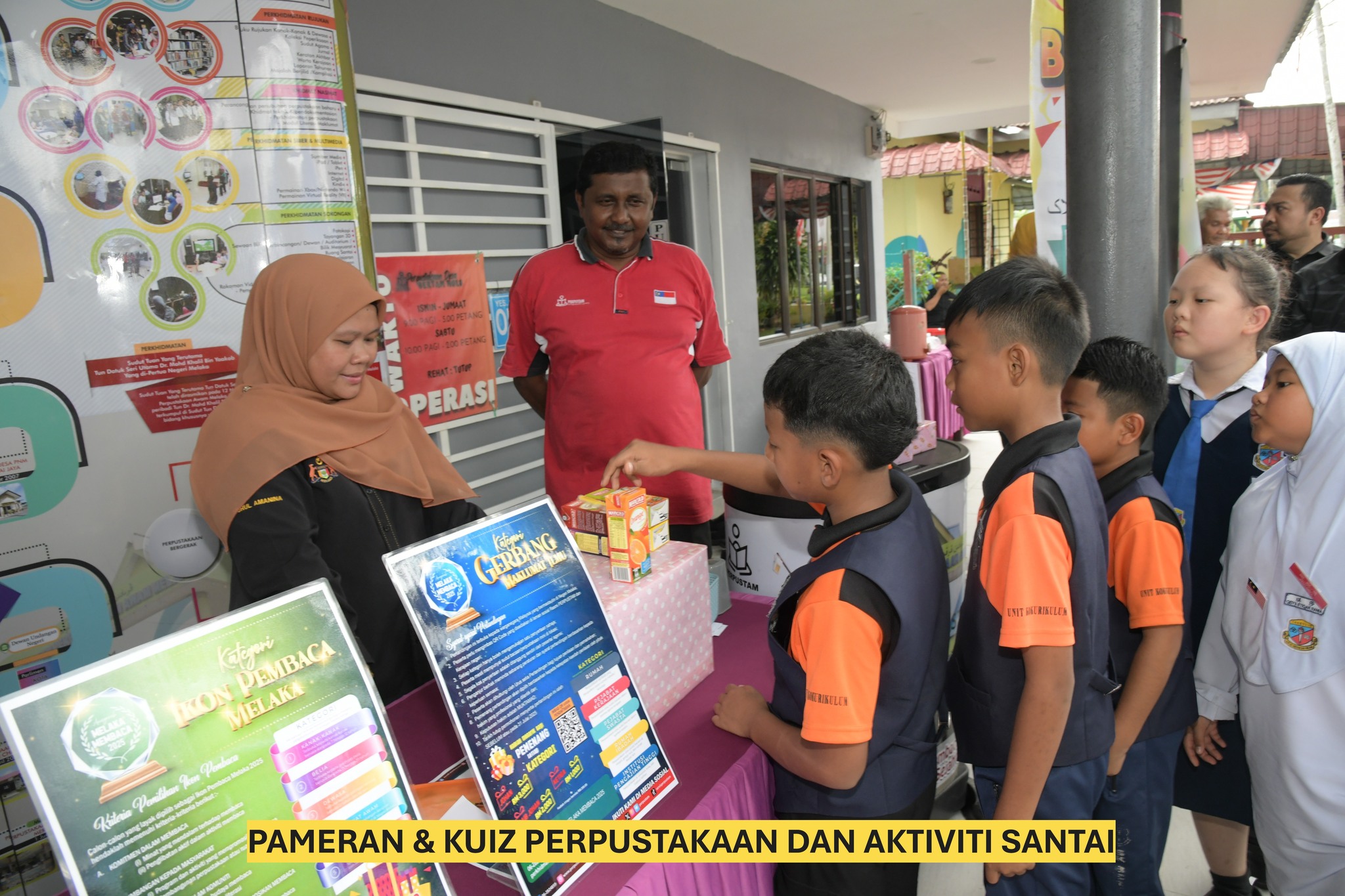 Majlis Perasmian Program Komuniti WRUR: Perpustakaan Di Hatiku, Buku Sahabatku 4
