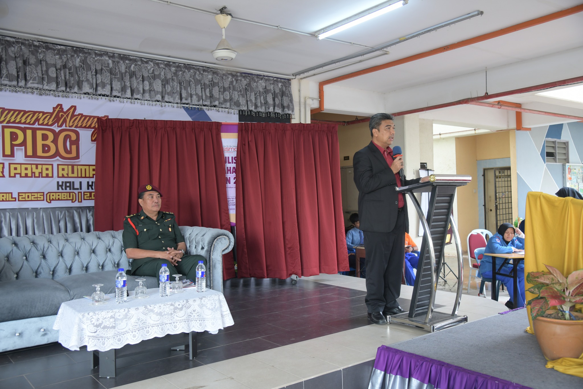 MAJLIS PELUNCURAN NILAM & SAHABAT BAHASA 4