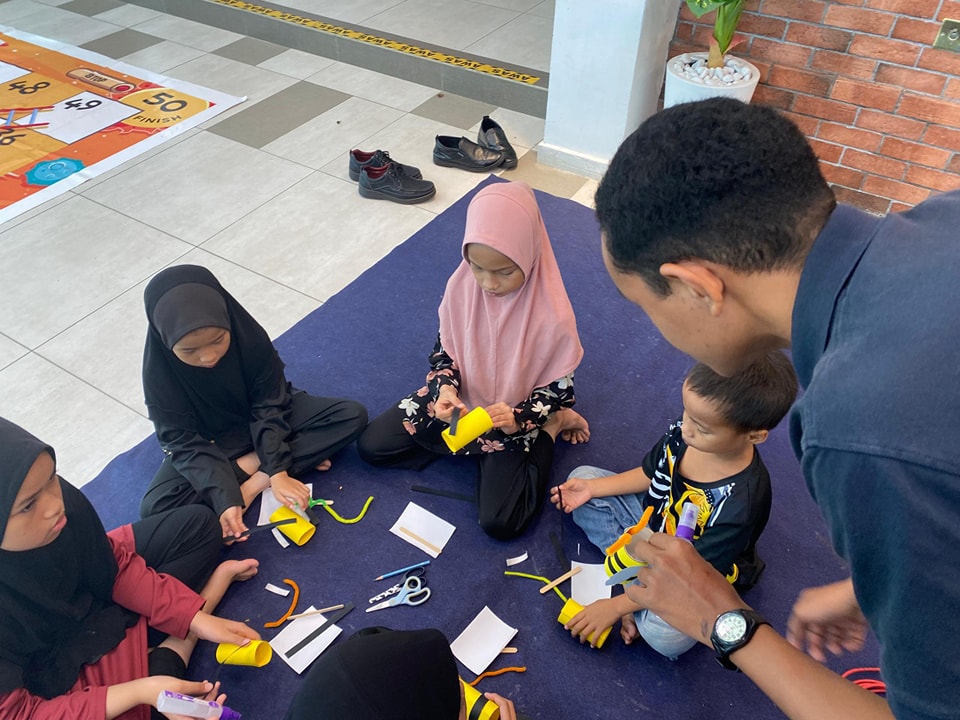 Dunia Khayalan Dunia Impian 2
