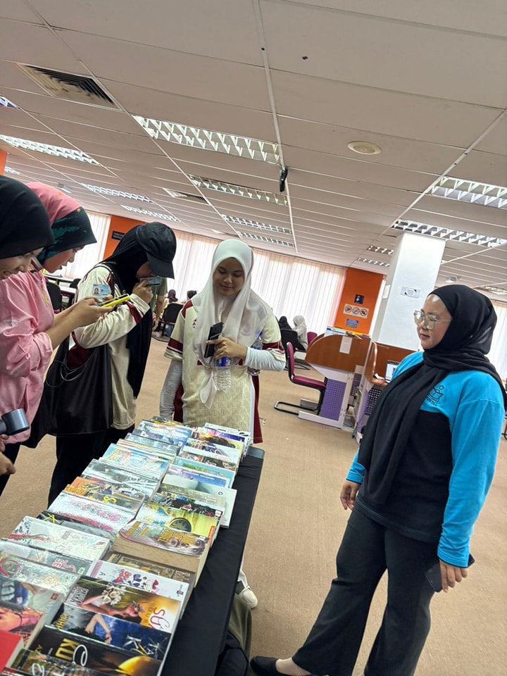 Sambutan Hari Pustakawan dan Hari Arkib Antarabangsa peringkat UiTM Cawangan Melaka 3
