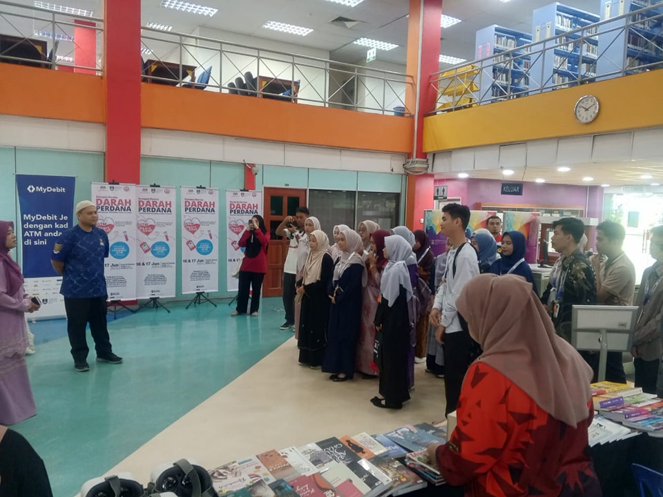 Sambutan Hari Pustakawan dan Hari Arkib Antarabangsa peringkat UiTM Cawangan Melaka 4