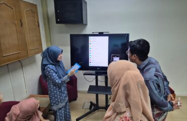 518313798_1162178682614819_5720752772253809541_n SESI LATIHAN PENGGUNAAN GROLIER SUPER READER