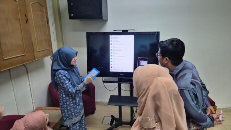SESI LATIHAN PENGGUNAAN GROLIER SUPER READER