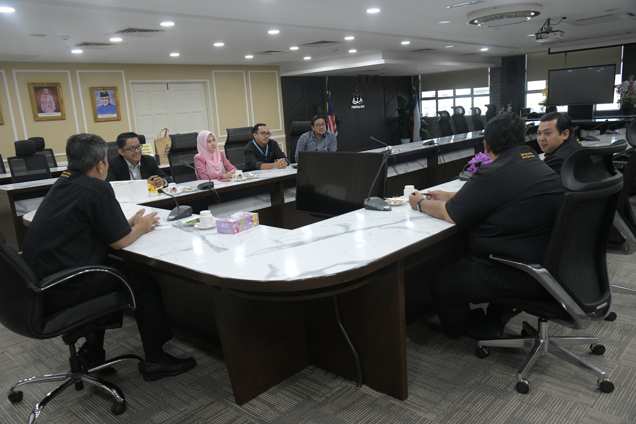 SESI KUNJUNGAN HORMAT