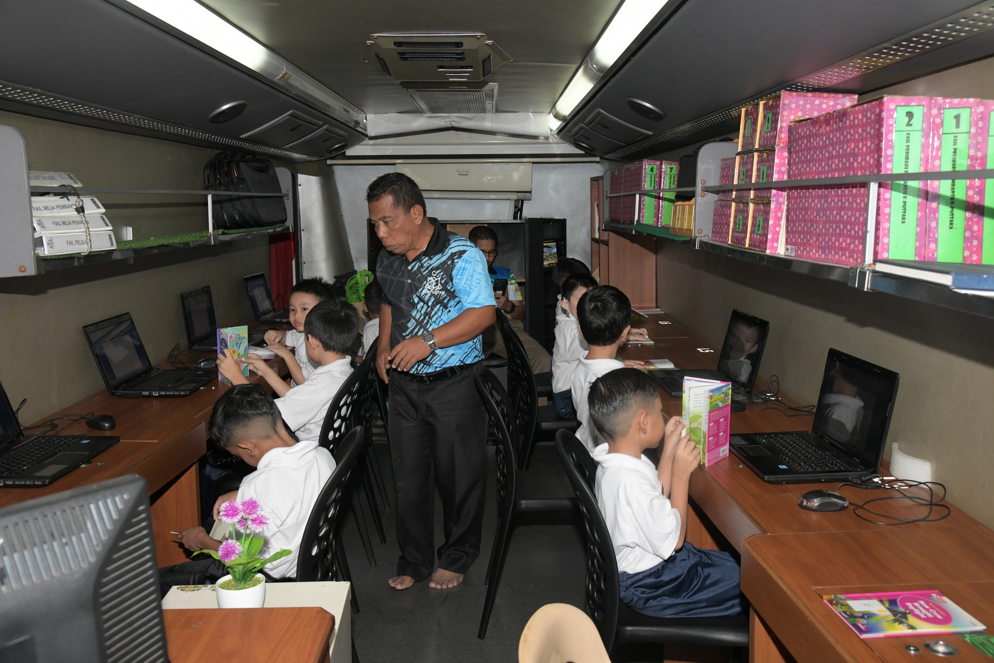 BENGKEL LITERASI MAKLUMAT DAN PAMERAN PERPUSTAKAAN DI SJKC PAY CHEE, PULAU SEBANG