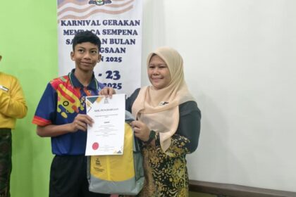 Penyampaian Hadiah Pertandingan Mewarna kategori OKU / Pendidikan Khas