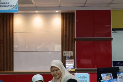 Penyampaian Hadiah Pertandingan Mewarna kategori Sekolah Tabika