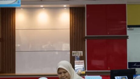 Penyampaian Hadiah Pertandingan Mewarna kategori Sekolah Tabika