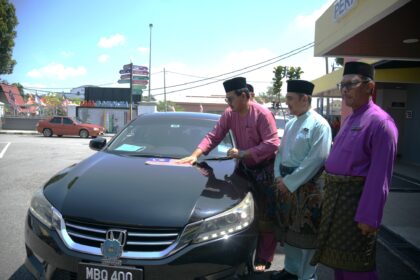 Pelancaran kempen kibar jalur gemilang bagi menyemarakkan bulan kemerdekaan yang ke - 68