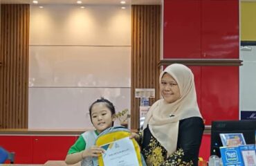 537695665_1192765256222828_8028164451171549764_n Penyampaian Hadiah Pertandingan Mewarna kategori Sekolah Rendah / Tahap 1