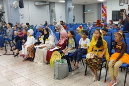 Pertandingan Bercerita, Cerita Rakyat Tempatan