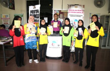 538329441_1197053922460628_7853482853780779008_n PAMERAN PERPUSTAKAAN DI SEKOLAH TINGGI PEREMPUAN MELAKA