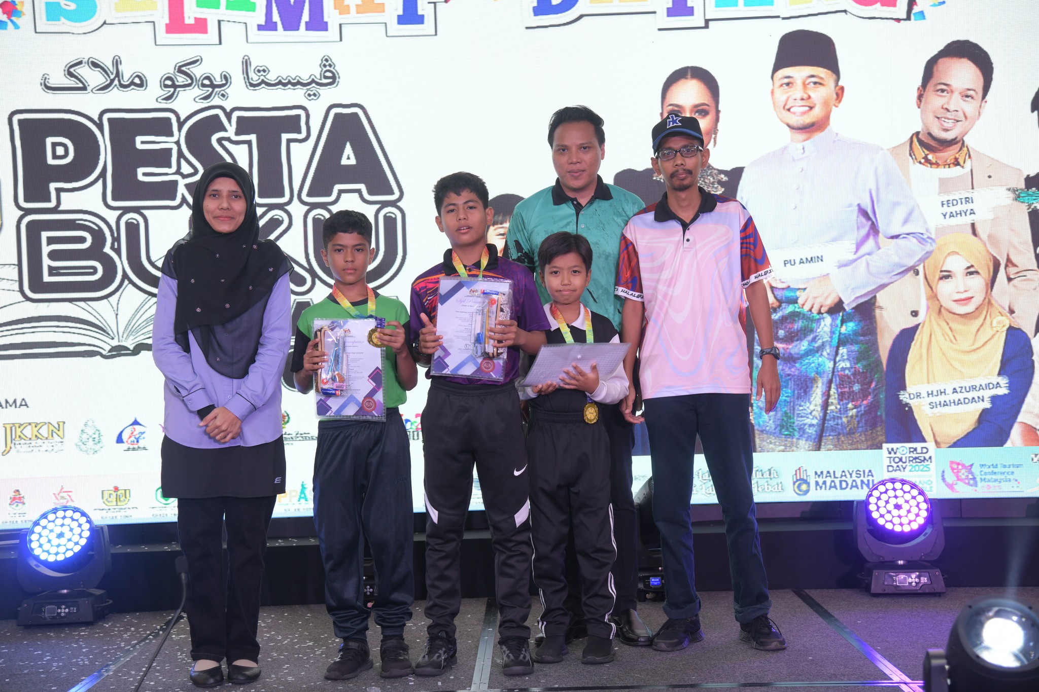 KEPUTUSAN PERTANDINGAN ROBOTIK SEKOLAH MENENGAH