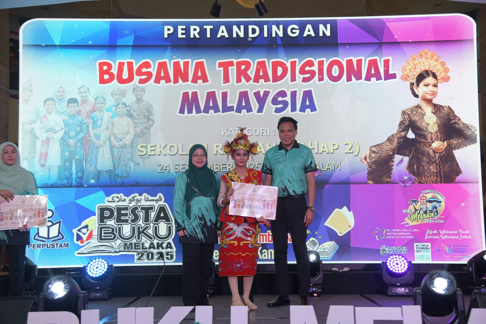 KEPUTUSAN PERTANDINGAN BUSANA TRADISIONAL MALAYSIA | SEKOLAH RENDAH / TAHAP 2