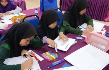 Pertandingan Tulisan Khat Kategori Sekolah Rendah / Tahap 2.