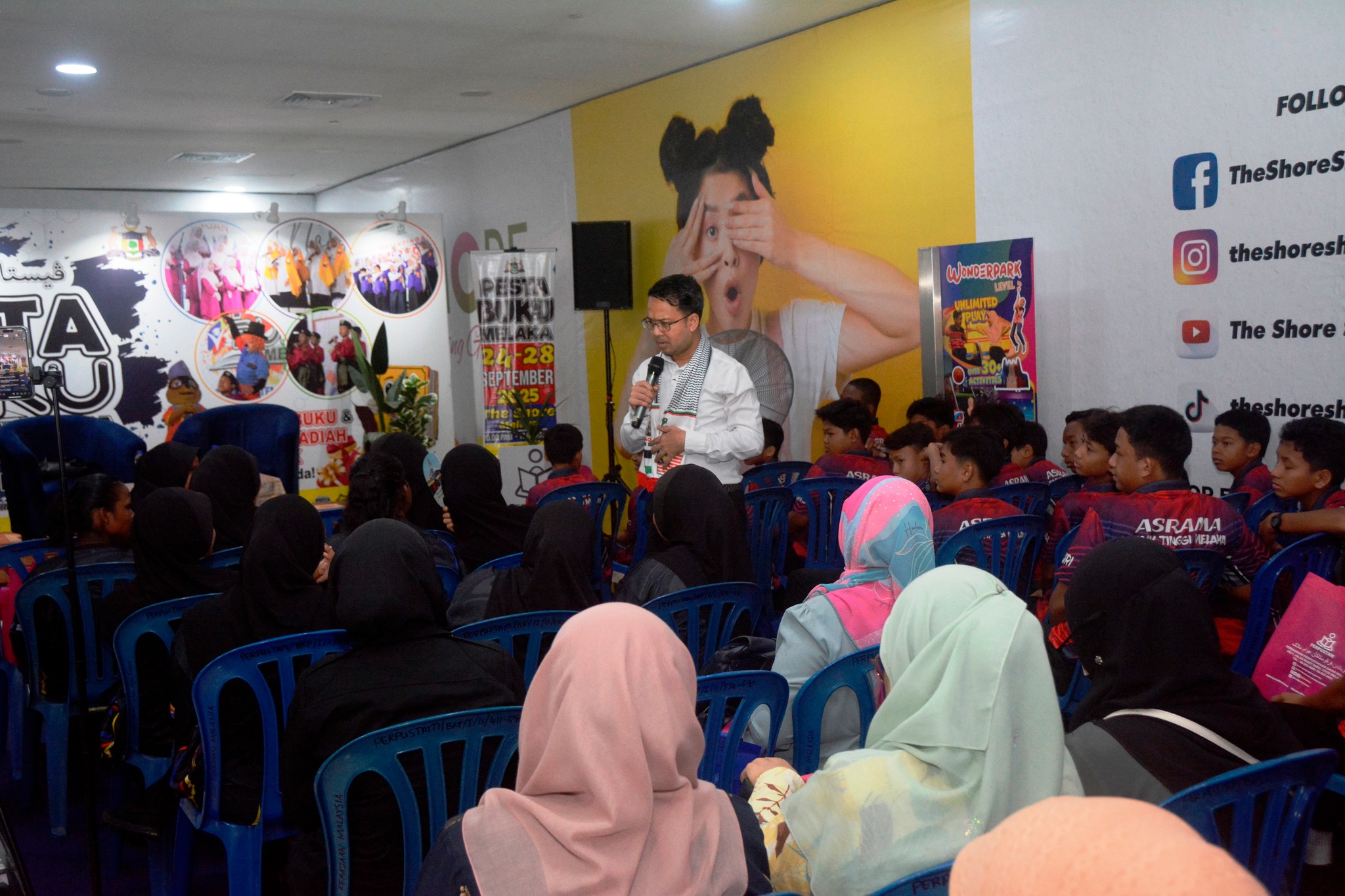 SESI BERSAMA DUTA ANUGERAH MELAKA MEMBACA