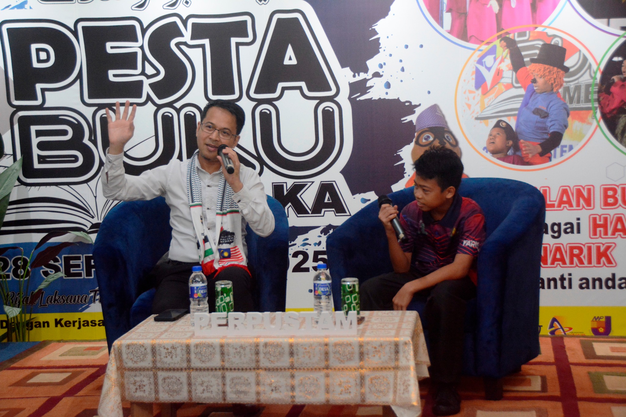SESI BERSAMA DUTA ANUGERAH MELAKA MEMBACA