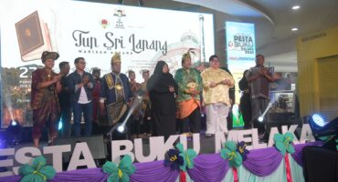 PEMENTASAN TEATER OLEH DBP WILAYAH SELATAN