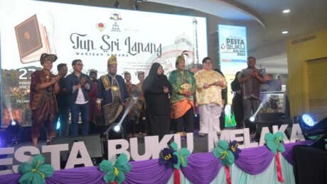PEMENTASAN TEATER OLEH DBP WILAYAH SELATAN