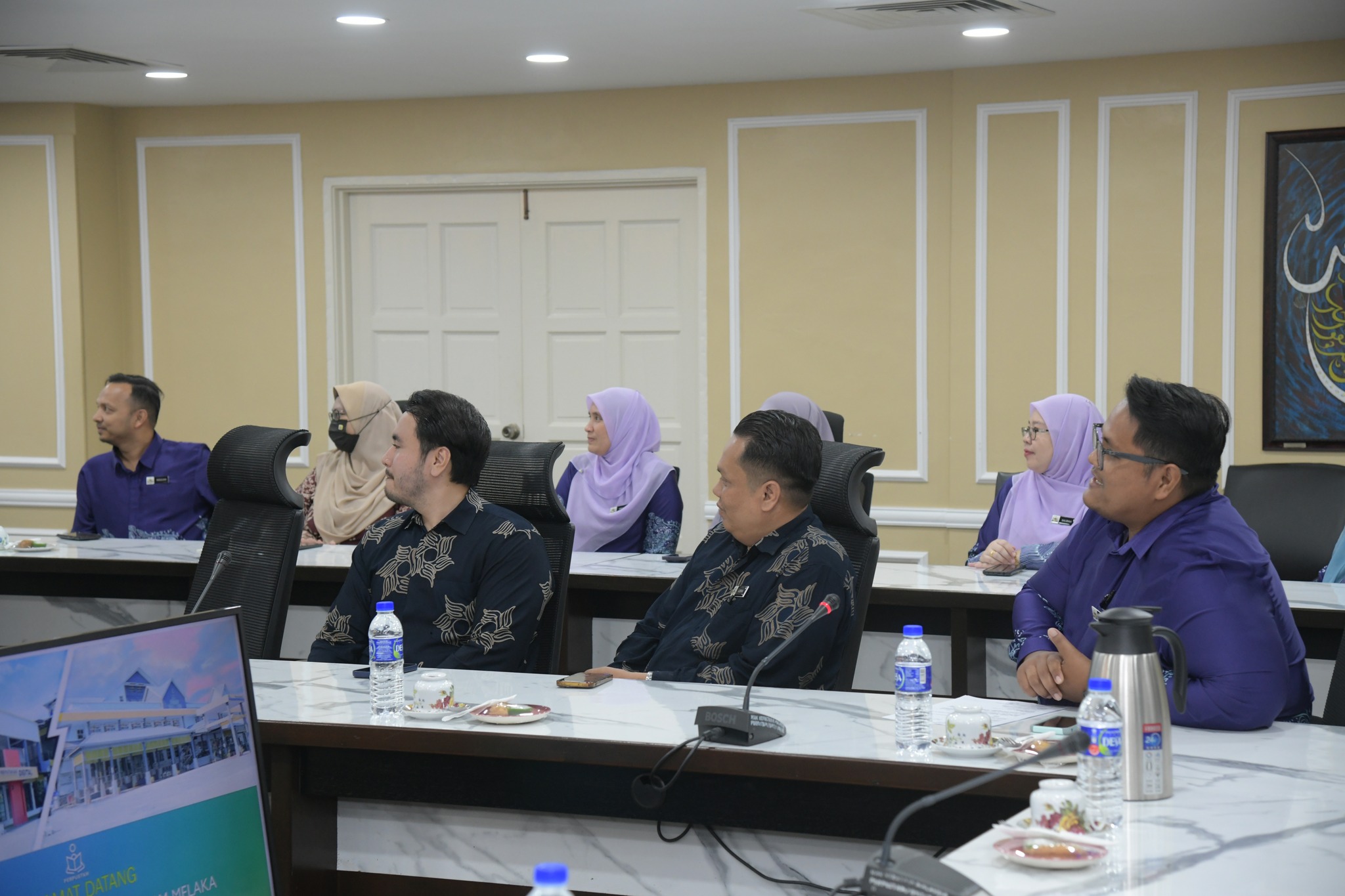 KUNJUNGAN PERBADANAN PERPUSTAKAAN AWAM TERENGGANU (PPAT) KE PERPUSTAM