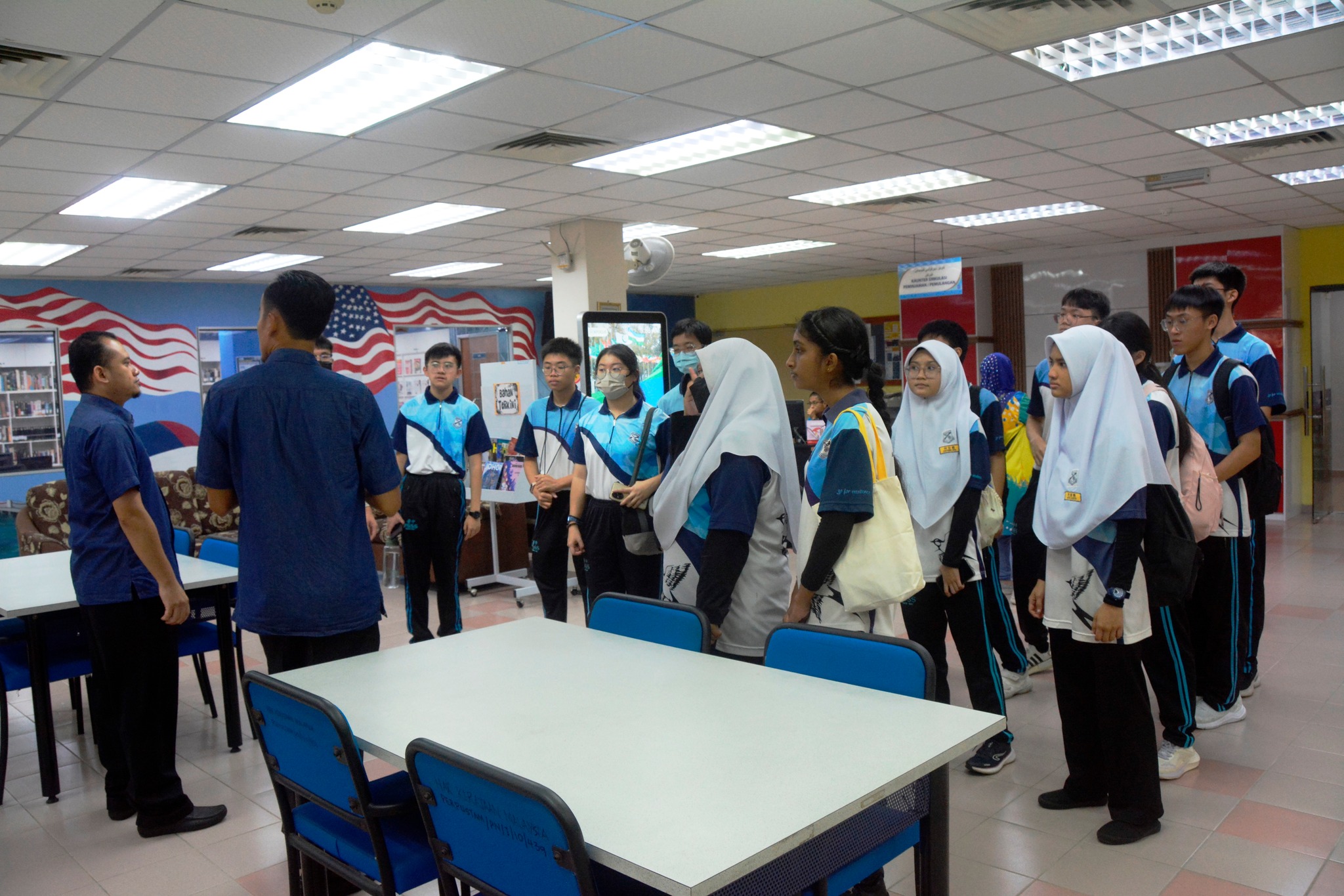 LAWATAN DARI SMK PULAU SEBANG
