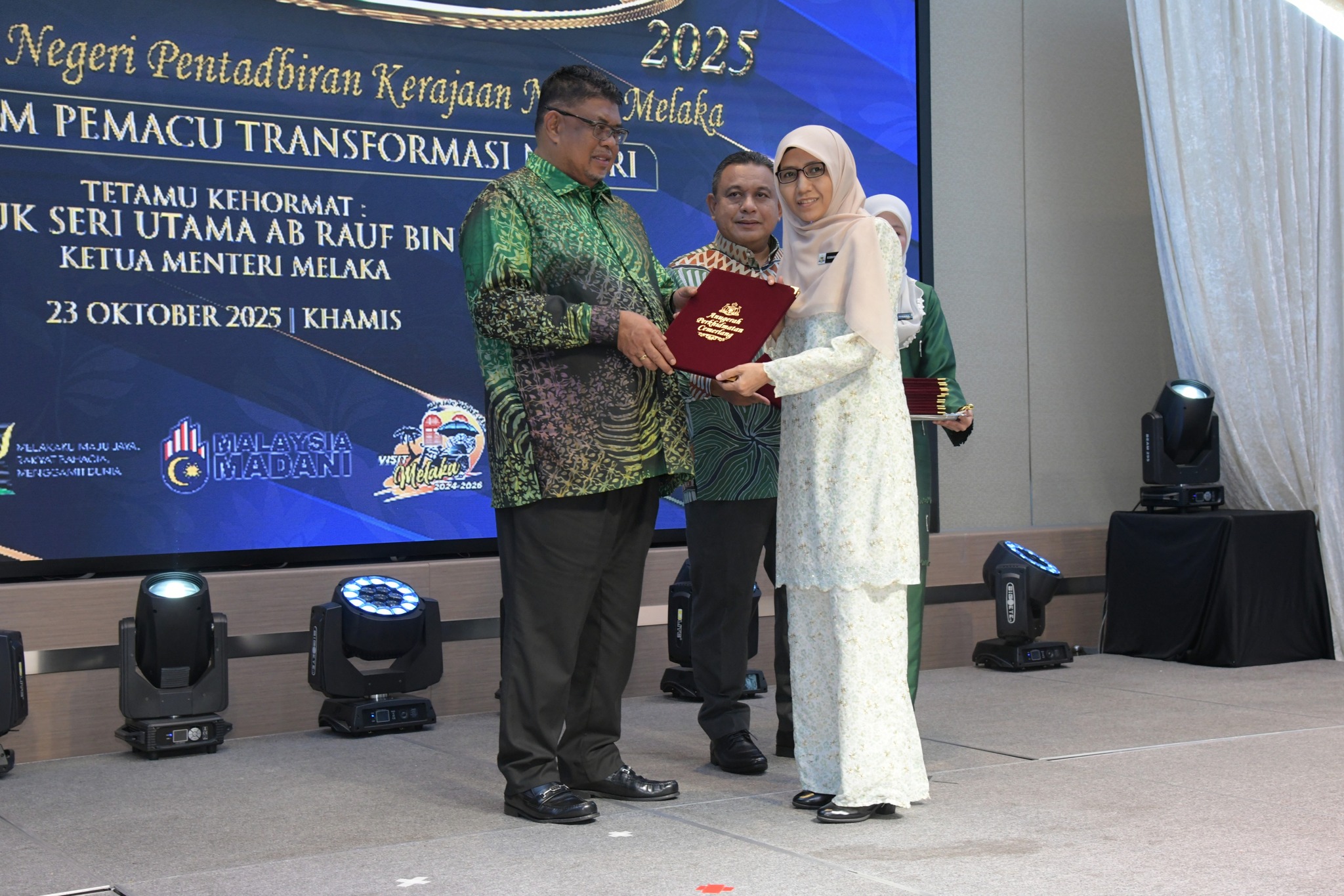 ANUGERAH PERKHIDMATAN CEMERLANG (APC) 2024