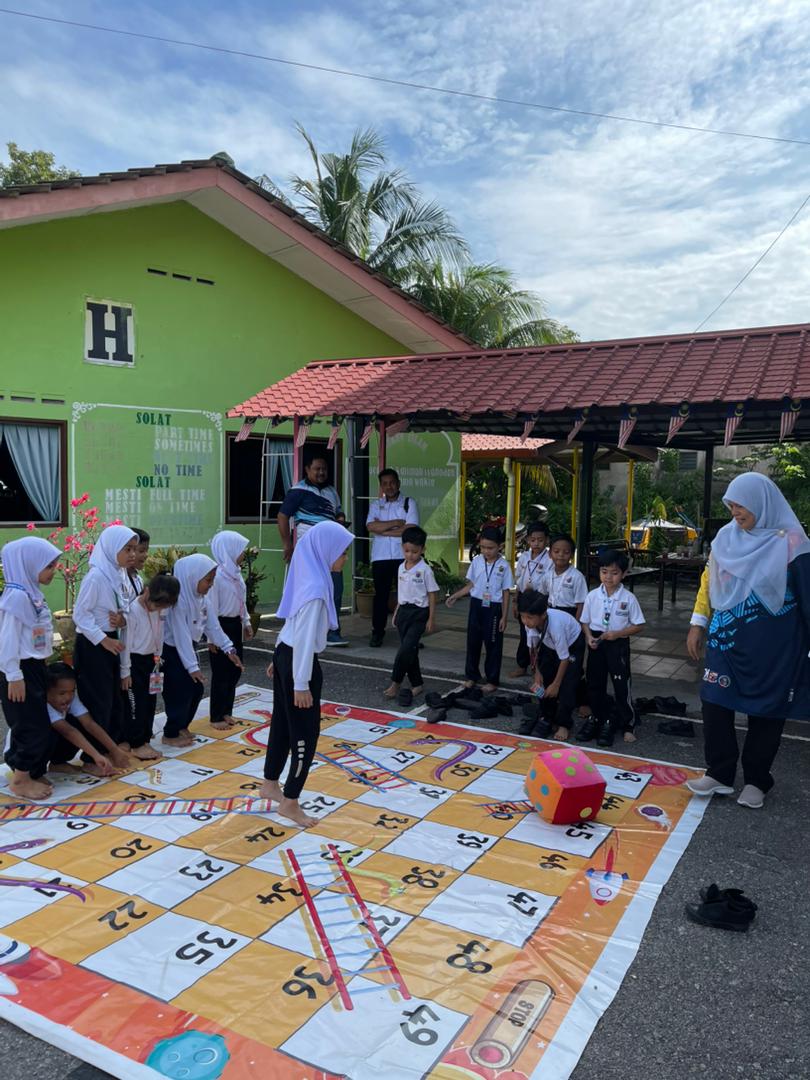 Pameran Menyemai Minat Membaca dan Meningkatkan Celik Maklumat dalam Kalangan Generasi Muda
