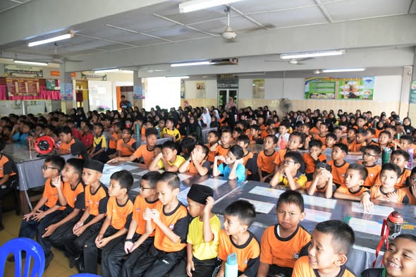 KEMPEN GALAKKAN MEMBACA