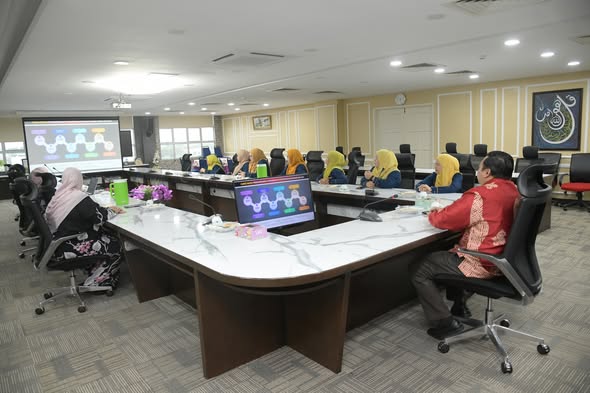 Lawatan Penanda Aras Politeknik Merlimau Melaka ke PERPUSTAM