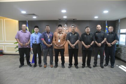 Terima Lawatan Kerja Jabatan Mufti Negeri Sembilan: Perpustakaan Bergerak Melaka/Smart Mobile Library