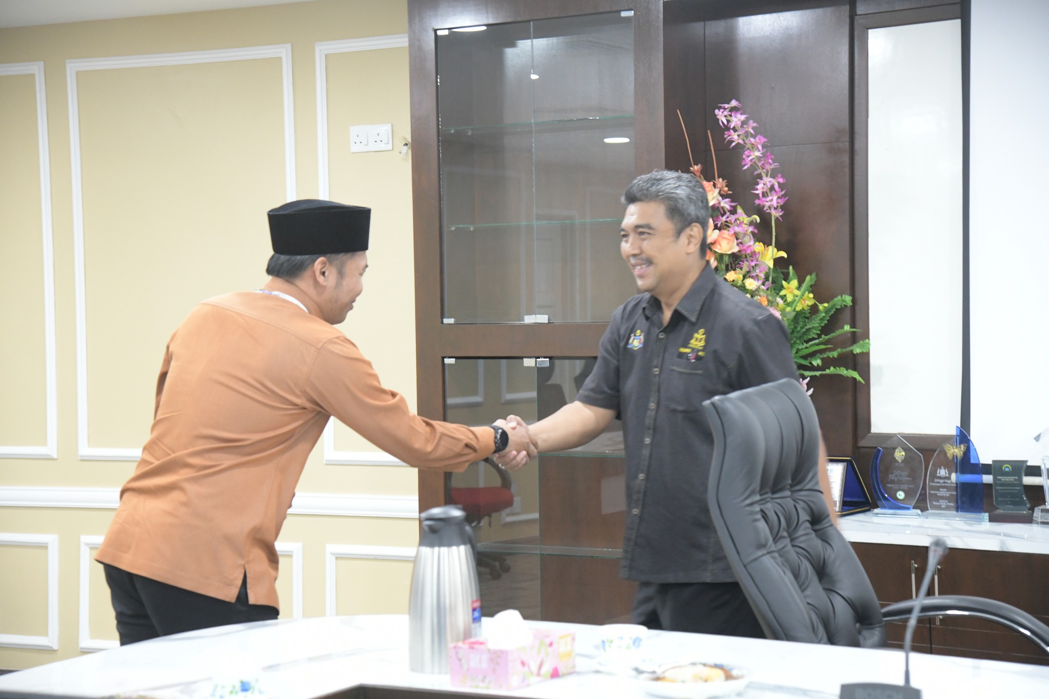 Terima Lawatan Kerja Jabatan Mufti Negeri Sembilan: Perpustakaan Bergerak Melaka/Smart Mobile Library