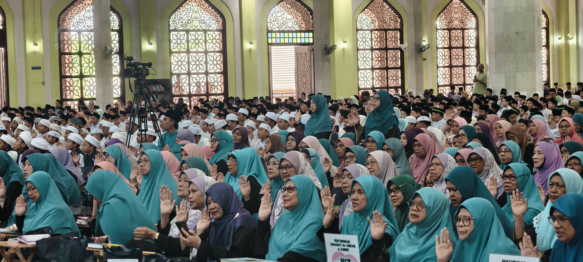 Majlis Tadarus dan Khatam Al-Quran Perdana Sempena World Quran Hour