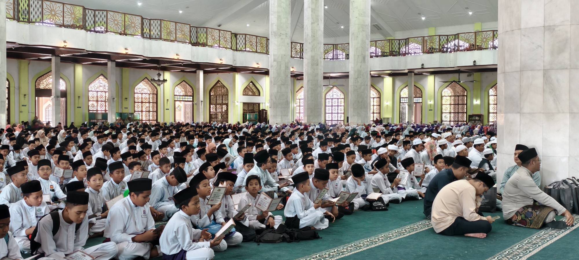 Majlis Tadarus dan Khatam Al-Quran Perdana Sempena World Quran Hour