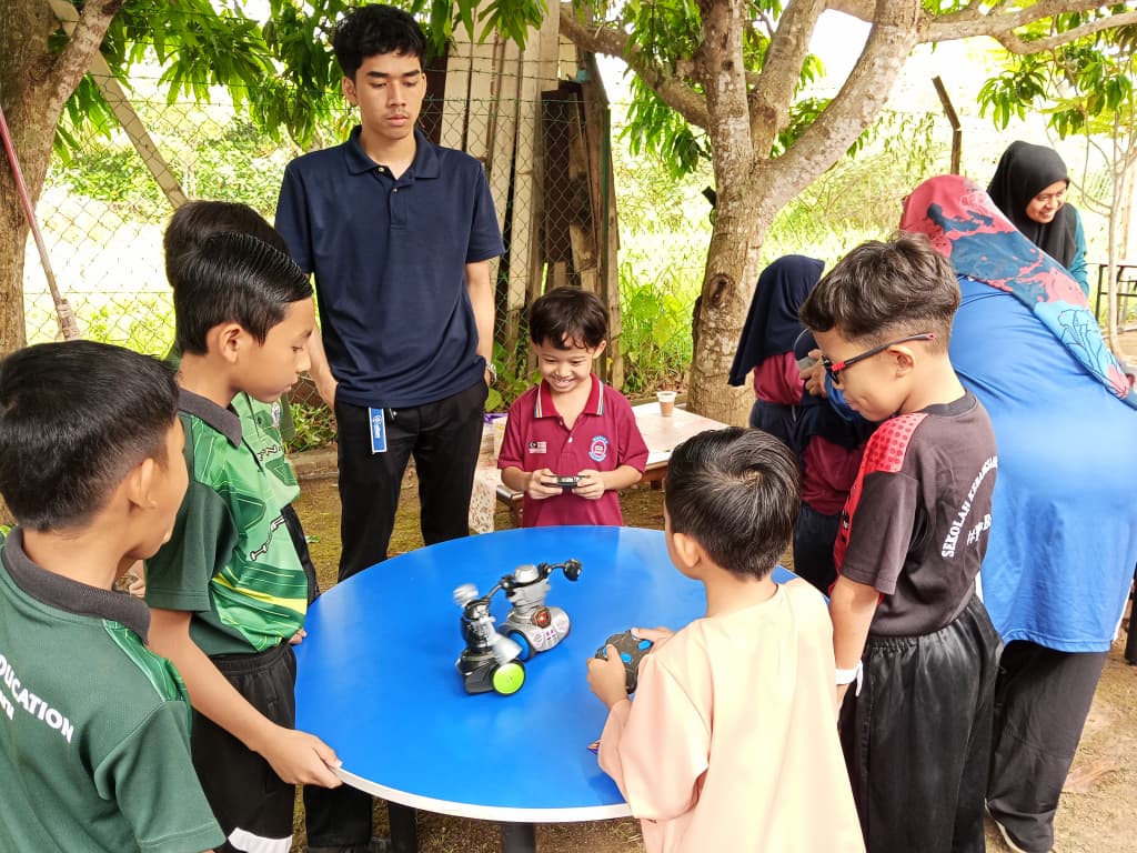 Program Komuniti "Jendela Ilmu, Denyut Komuniti" @ Perpustakaan Desa Felda Bukit Senggeh sempena Program Wakil Rakyat untuk Rakyat (WRUR) Dun Asahan