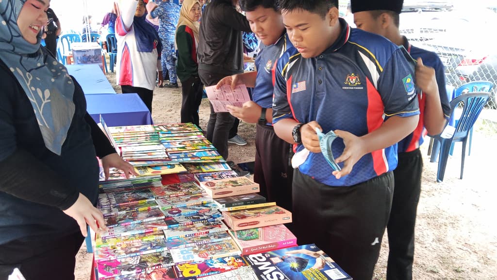 Program Komuniti "Jendela Ilmu, Denyut Komuniti" @ Perpustakaan Desa Felda Bukit Senggeh sempena Program Wakil Rakyat untuk Rakyat (WRUR) Dun Asahan