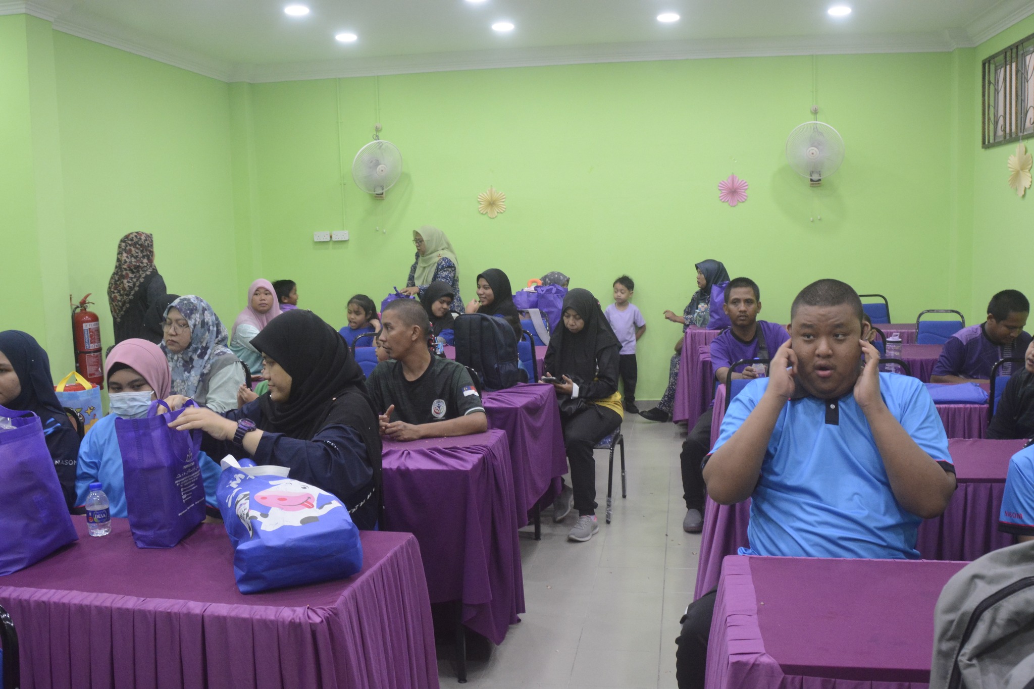 COLOURING COMPETITION OKU