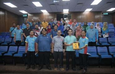 682856481_1405520824947269_5040997545845794256_n Taklimat Penggunaan Automated External Defibrillator (AED)